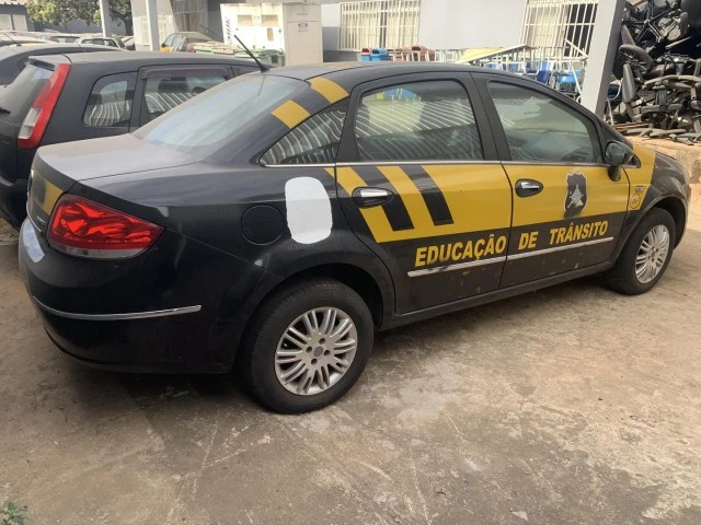 Fiat Linea Essence 1.8 2012 em null