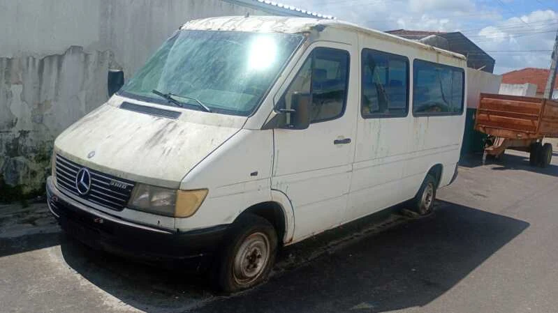 Mercedes-Benz Sprinter 310D 1998 Branca em Amparo De São Francisco - Sergipe