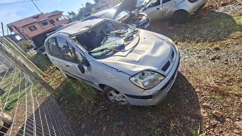 Renault Scenic Aut 1616V 2004 Automático em São Miguel Do Oeste - Santa Catarina