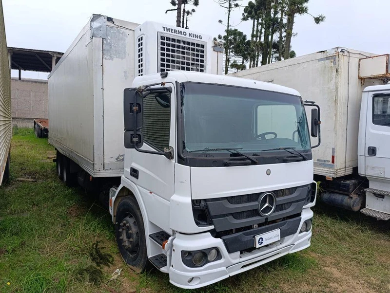 Mercedes-Benz Atego 2430 2017 Frigorífico em Curitiba - Paraná