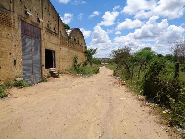 Terreno de 3622m² no Loteamento Cidade de Deus em Itaberaba - Bahia