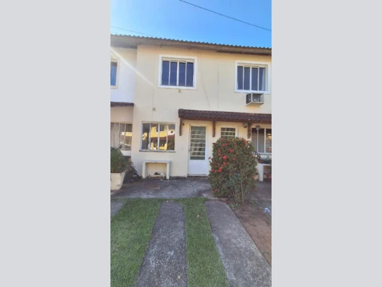 Casa com 2 Quartos em Nova Iguaçu/RJ em Nova Iguaçu - Rio de Janeiro