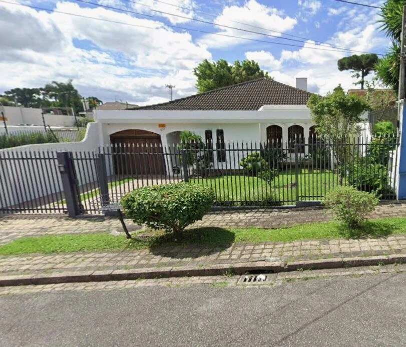 Casa com 239 m² construída em Curitiba/PR em Curitiba - Paraná