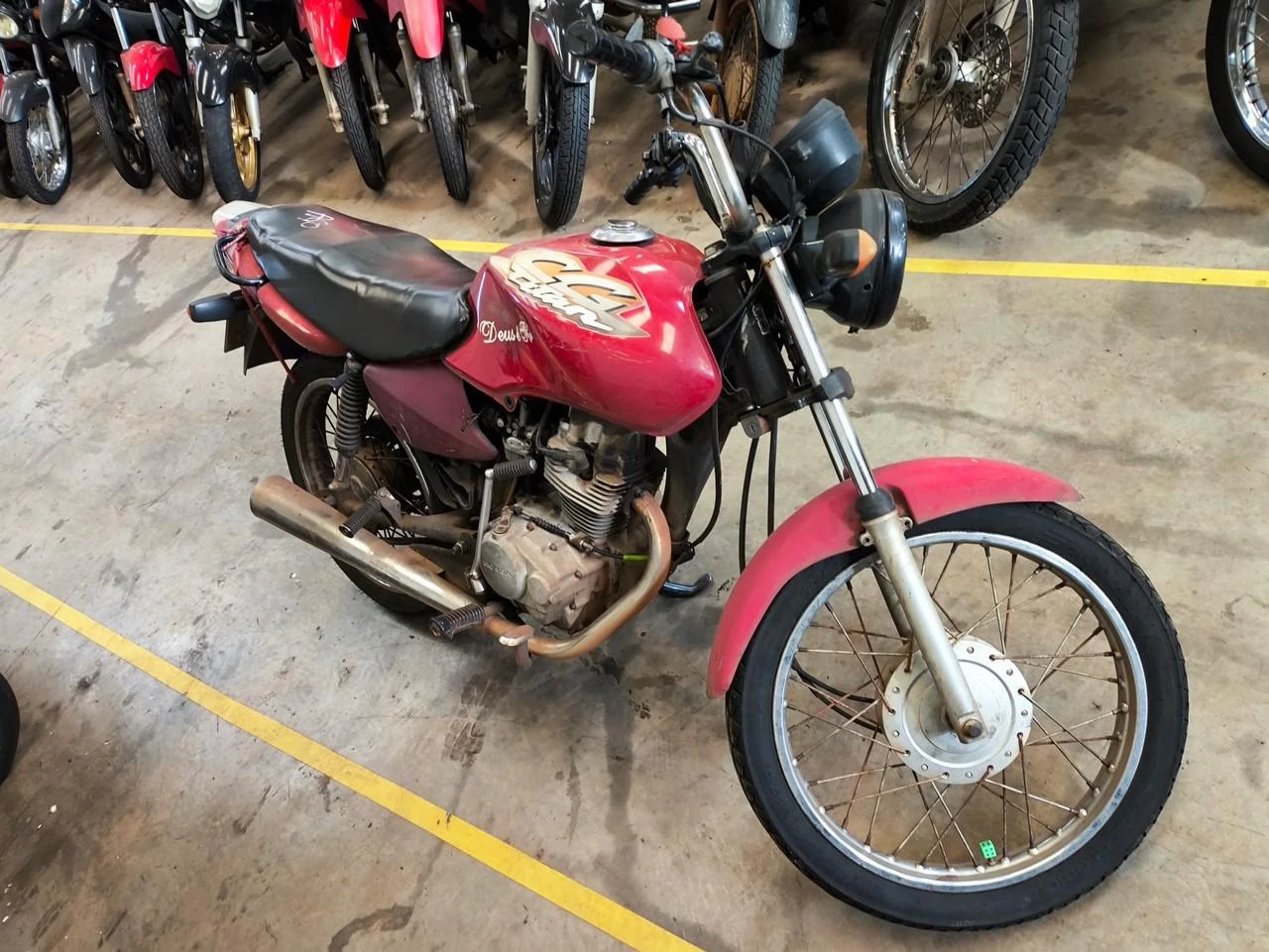 Honda CG 125 Titan KS KS 2001 2002 Vermelho em Maringá - Paraná