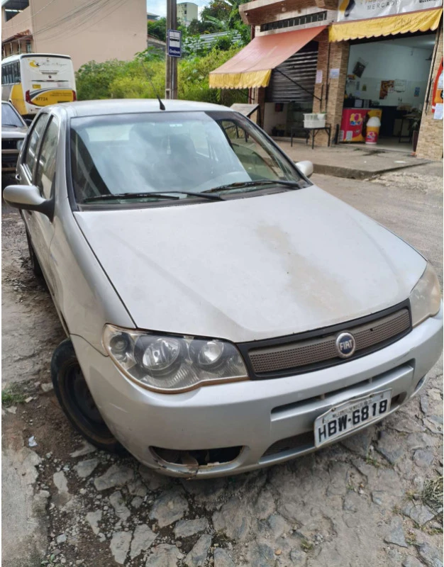 Fiat Palio Celebration 2006/2007  Flex 66 CV em Conselheiro Lafaiete - Minas Gerais