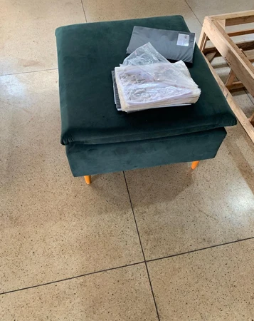 Outro com cama box, sofá e puff em Valparaíso de Goiás/GO em Valparaíso De Goiás - Goiás