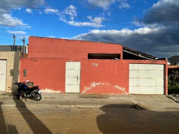 Casa com 3 Quartos em Capim Grosso/BA em Capim Grosso - Bahia