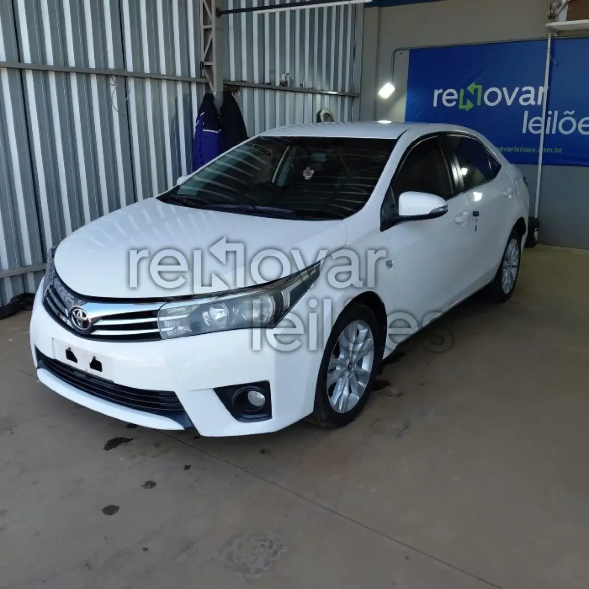 Toyota Corolla XEi 2015/2016 Automático Flex em Santo Ângelo - Rio Grande do Sul