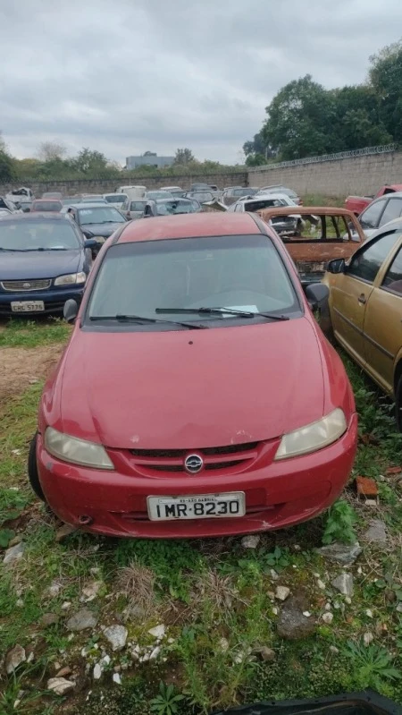 Chevrolet Celta Spirit 2P Vermelho em São Gabriel - Rio Grande do Sul