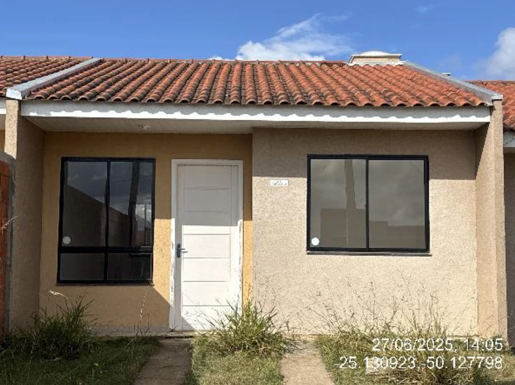 Casa com 1 vaga em Ponta Grossa/PR em Ponta Grossa - Paraná