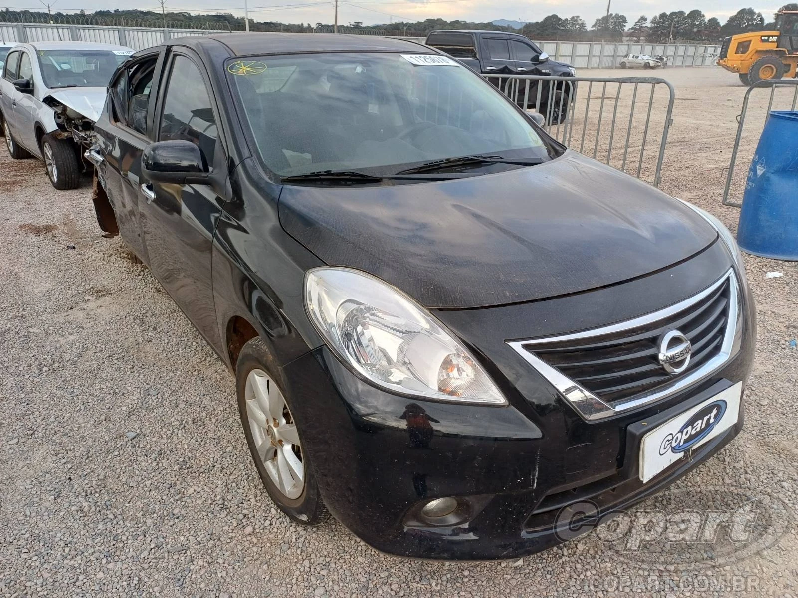 Nissan Versa Versa SL 2013 1.6 16V em São José Dos Pinhais - Paraná