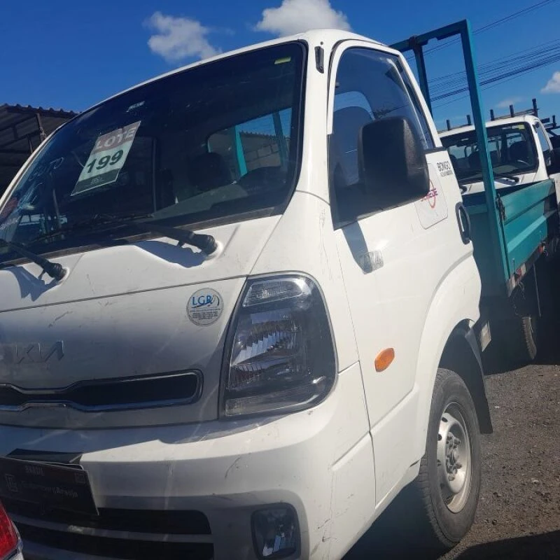 Kia Uk2500 HD SC 4WD 2024/2025 em Candeias - Bahia
