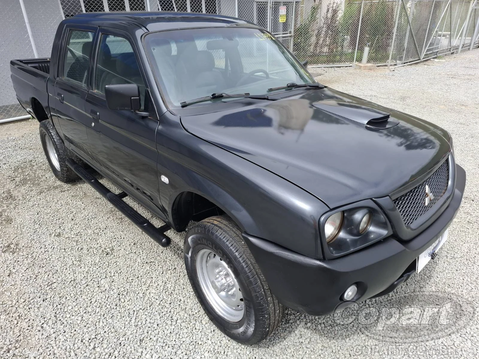 Mitsubishi L200 Outdoor CD GL 2.5 Turbo em Itaquaquecetuba - São Paulo