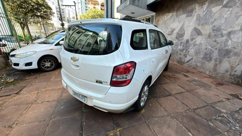 Chevrolet Spin Spin 2014 em Chapecó - Santa Catarina