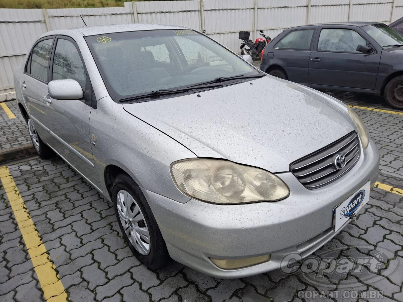 Toyota Corolla XEi 2004 1.8 Auto em Itaquaquecetuba - São Paulo
