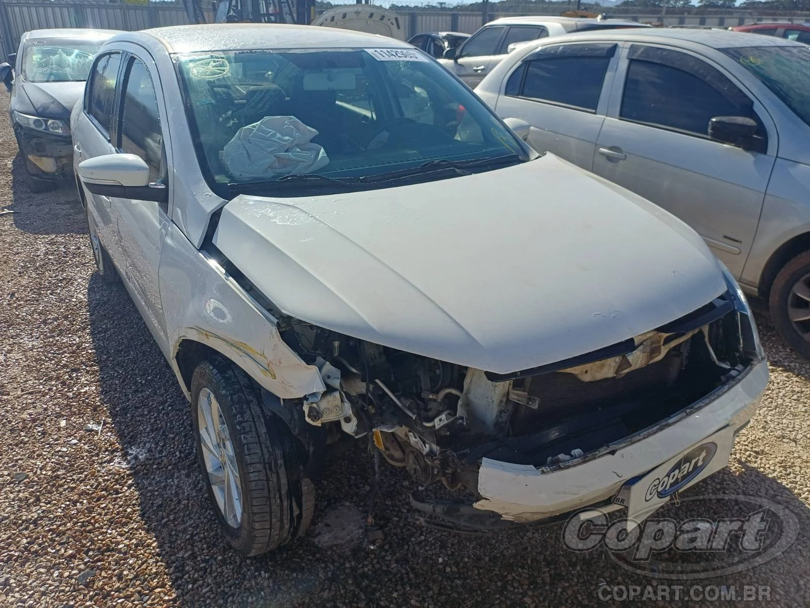 Volkswagen Voyage 1.6 MSI 2020 em São José Dos Pinhais - Paraná