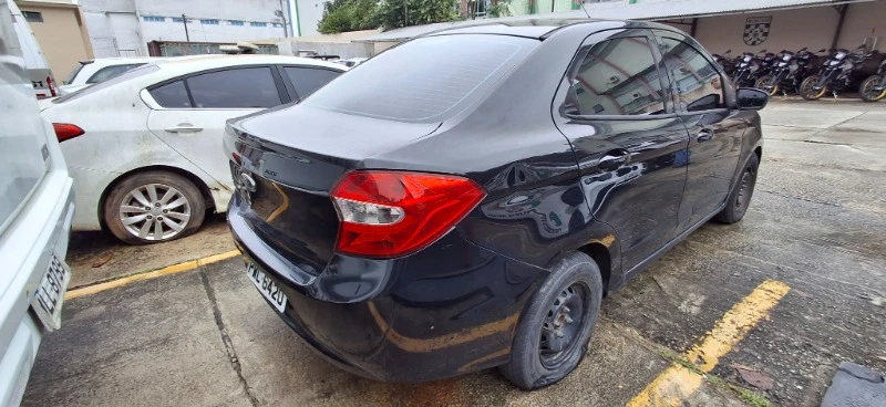 Ford Ka 2015 em Balneário Camboriú - Santa Catarina