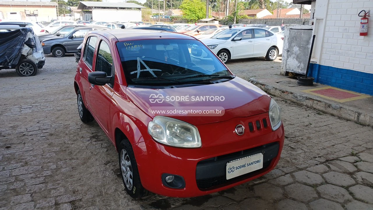 Fiat Uno Vivace 2014 1.0 Manual em Curitiba - Paraná