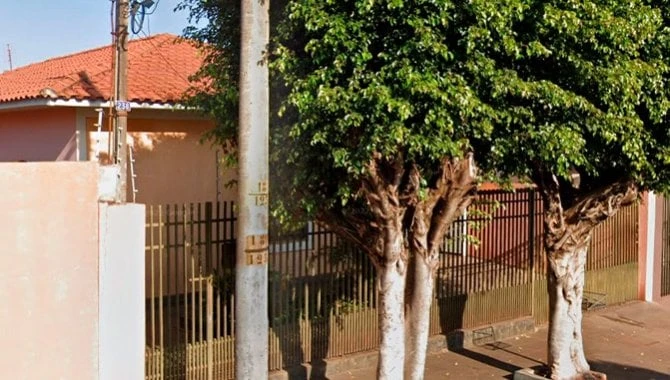 Casa com 225 m² em Ourinhos/SP em Ourinhos - São Paulo