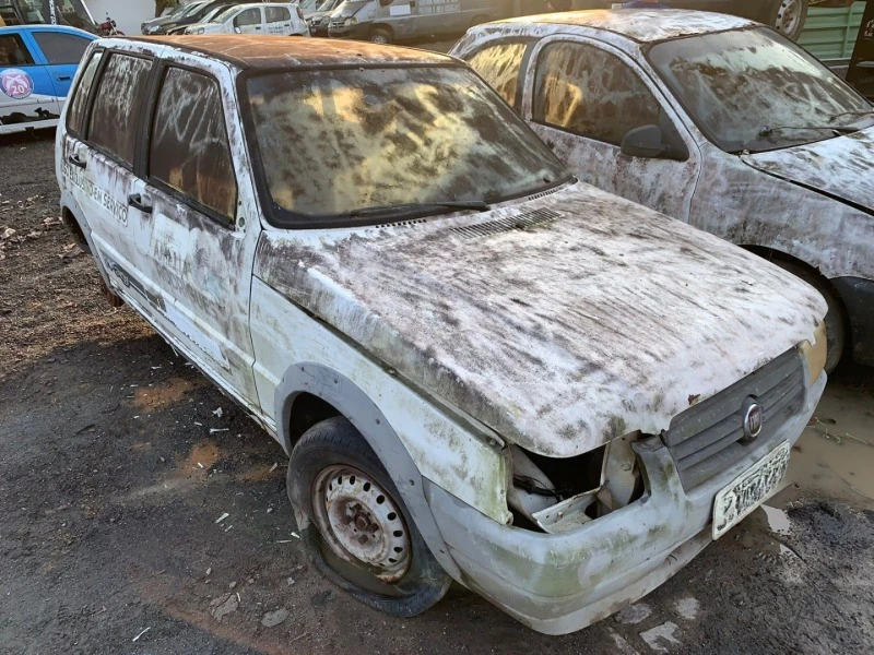 Fiat Uno Mille Way Econ em Amélia Rodrigues - Bahia