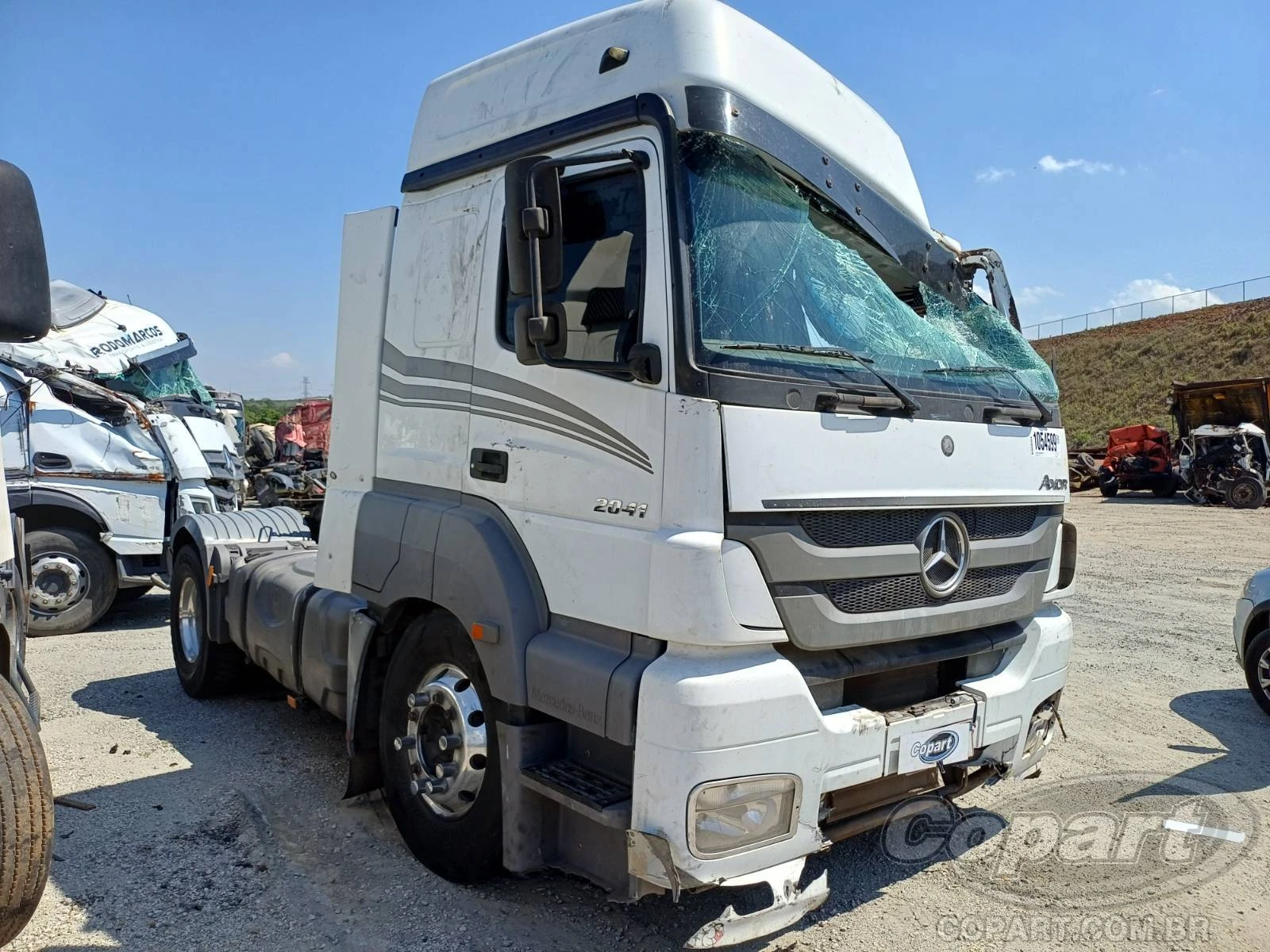 Mercedes-Benz Axor 2041 2020 Diesel Caminhão em Pirapora Do Bom Jesus - São Paulo