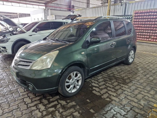 Nissan Livina 18SL 2012 Automático em Nova Santa Rita - Rio Grande do Sul