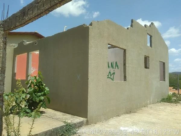 Casa com 2 Quartos em Montes Claros/MG em Montes Claros - Minas Gerais