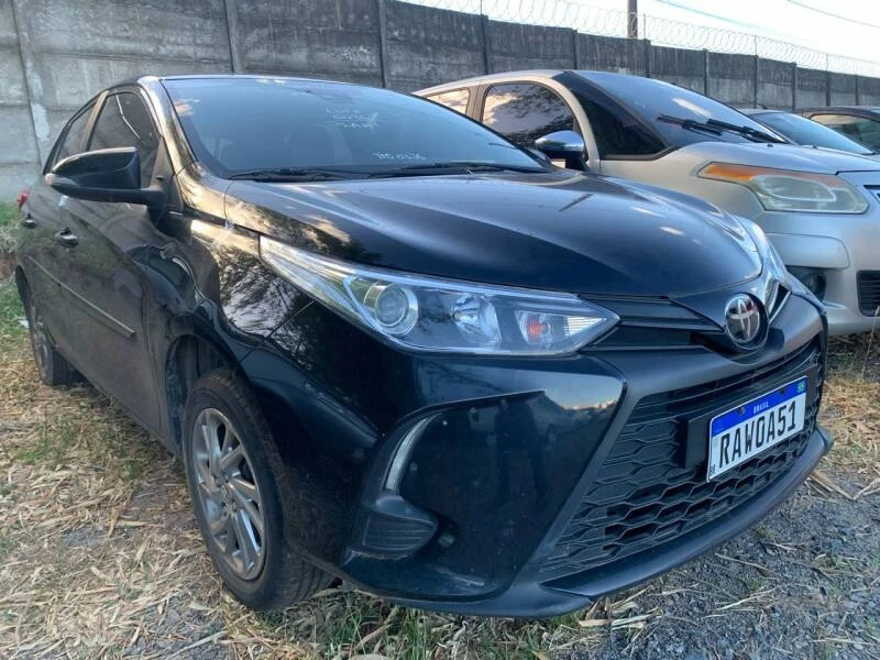 Toyota Yaris Xs15 em Salvador - Bahia