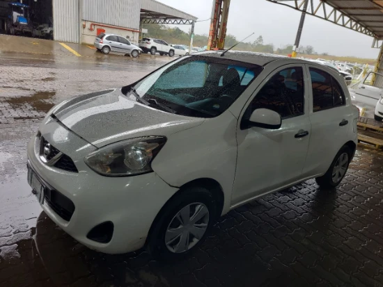 Nissan March 10S 2017 Gas/Alc Manual em Nova Santa Rita - Rio Grande do Sul