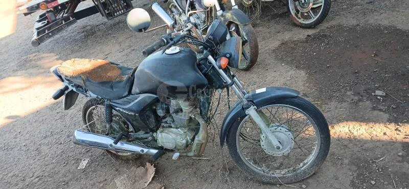 Honda CG 125 Fan ES Sucata - Várias Honda CG 125 Fan ES e CBX 250 Twister em São Borja - Rio Grande do Sul