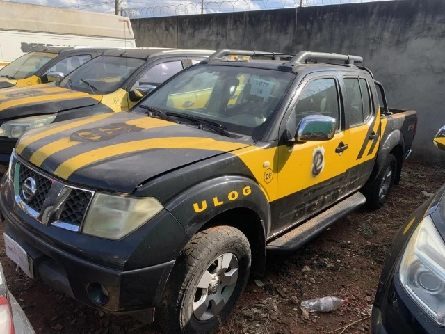 Nissan Frontier LE 25 X4 2010 em null