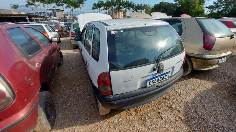 Chevrolet Corsa 1999/2000 em Palhoça - Santa Catarina