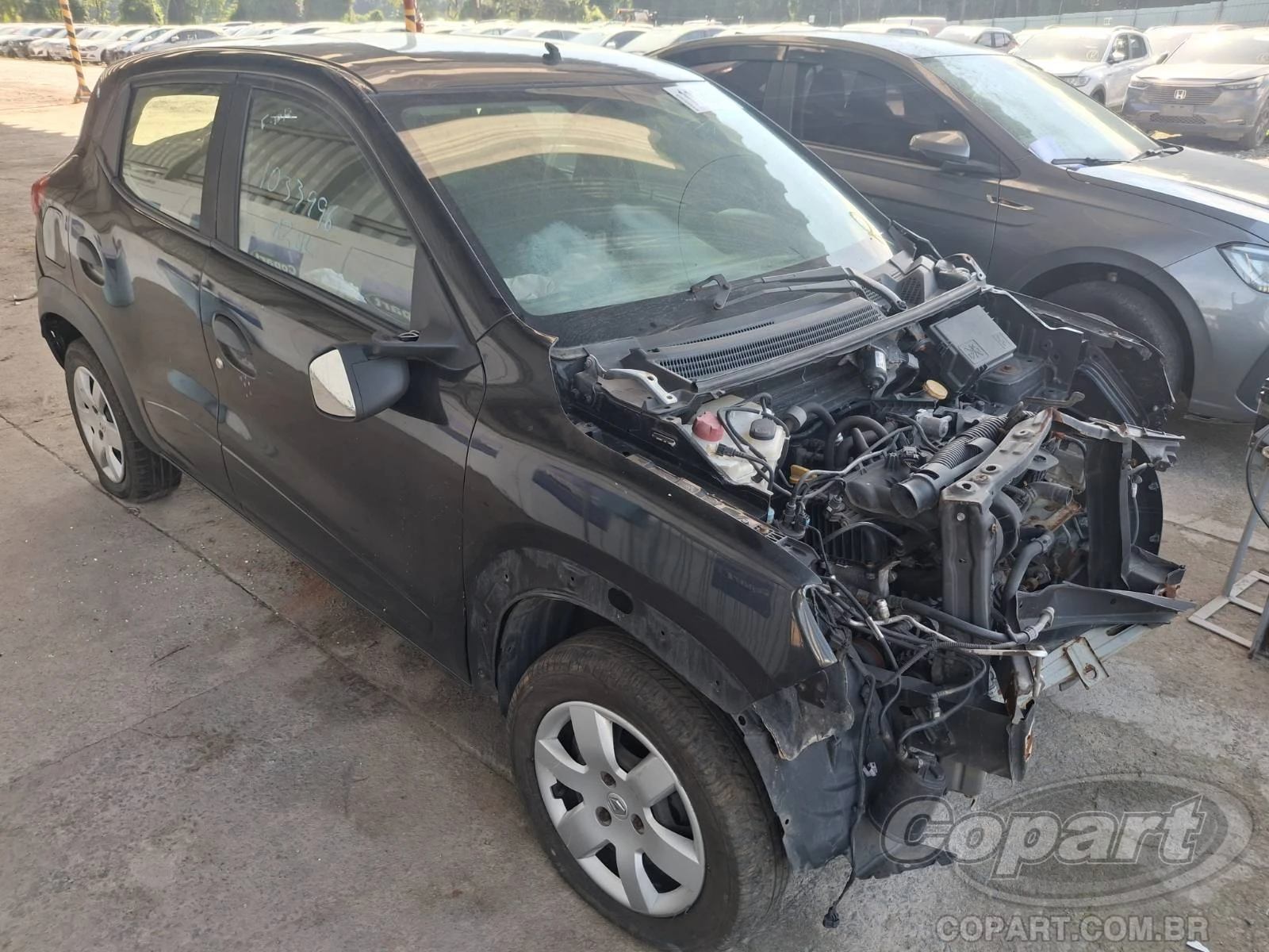 Renault Kwid Zen 1.0 SCe 2018 em Embu Das Artes - São Paulo
