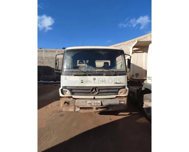 Mercedes-Benz Atego 1418 2006 4x2 com Caçamba em Santa Margarida - Minas Gerais
