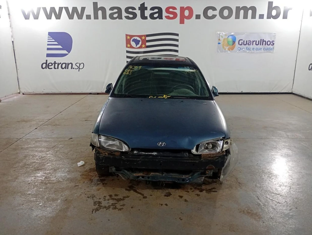 Hyundai Accent GLSR 1996 1997 Verde em Casa Branca - São Paulo