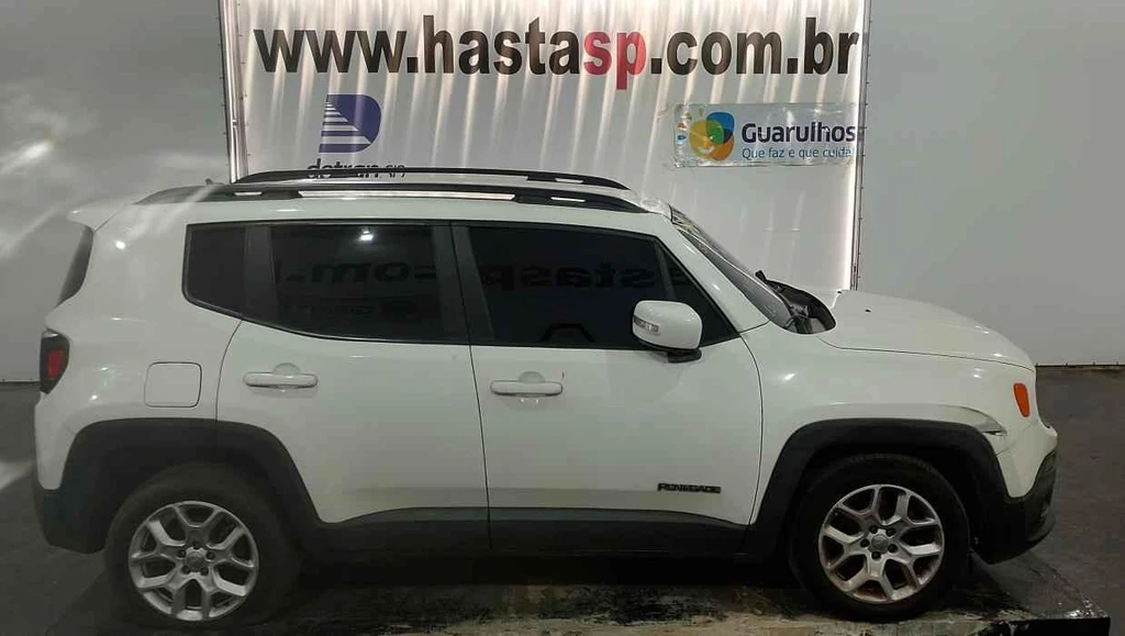 Jeep Renegade Longitude 2015 2016 Automático em Casa Branca - São Paulo