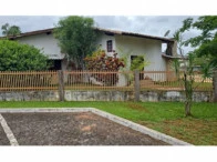 Casa com 4 Suítes em Brasília/DF em Brasília - Distrito Federal