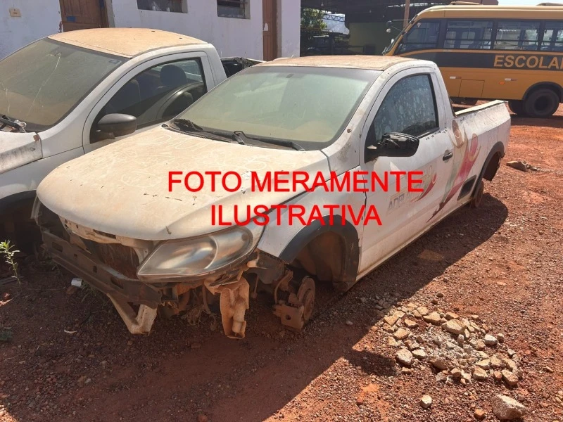 Volkswagen Saveiro 1.6 CS 12/13 em Adelândia - Goiás