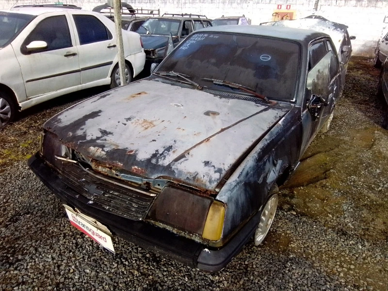 Chevrolet Monza SL 1989 2.0 em Itabuna - Bahia