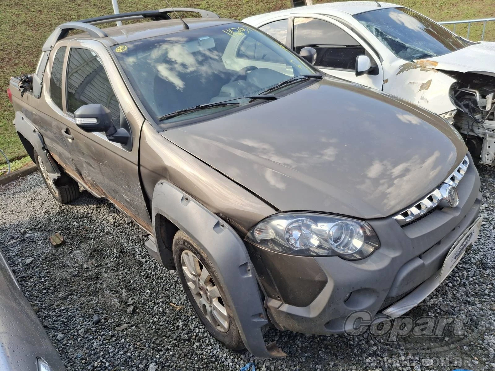 Fiat Strada CE Adventure 2016 1.8 16V E.TorQ em Itaquaquecetuba - São Paulo