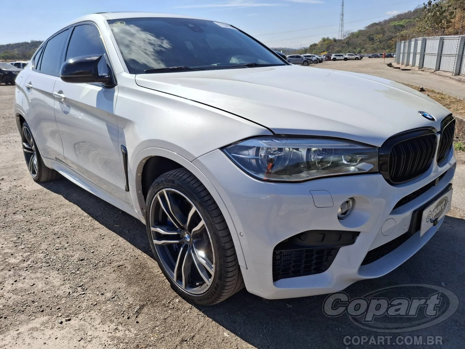 BMW X6 X6 M 4.4 V8 BiTurbo 2016 em Betim - Minas Gerais