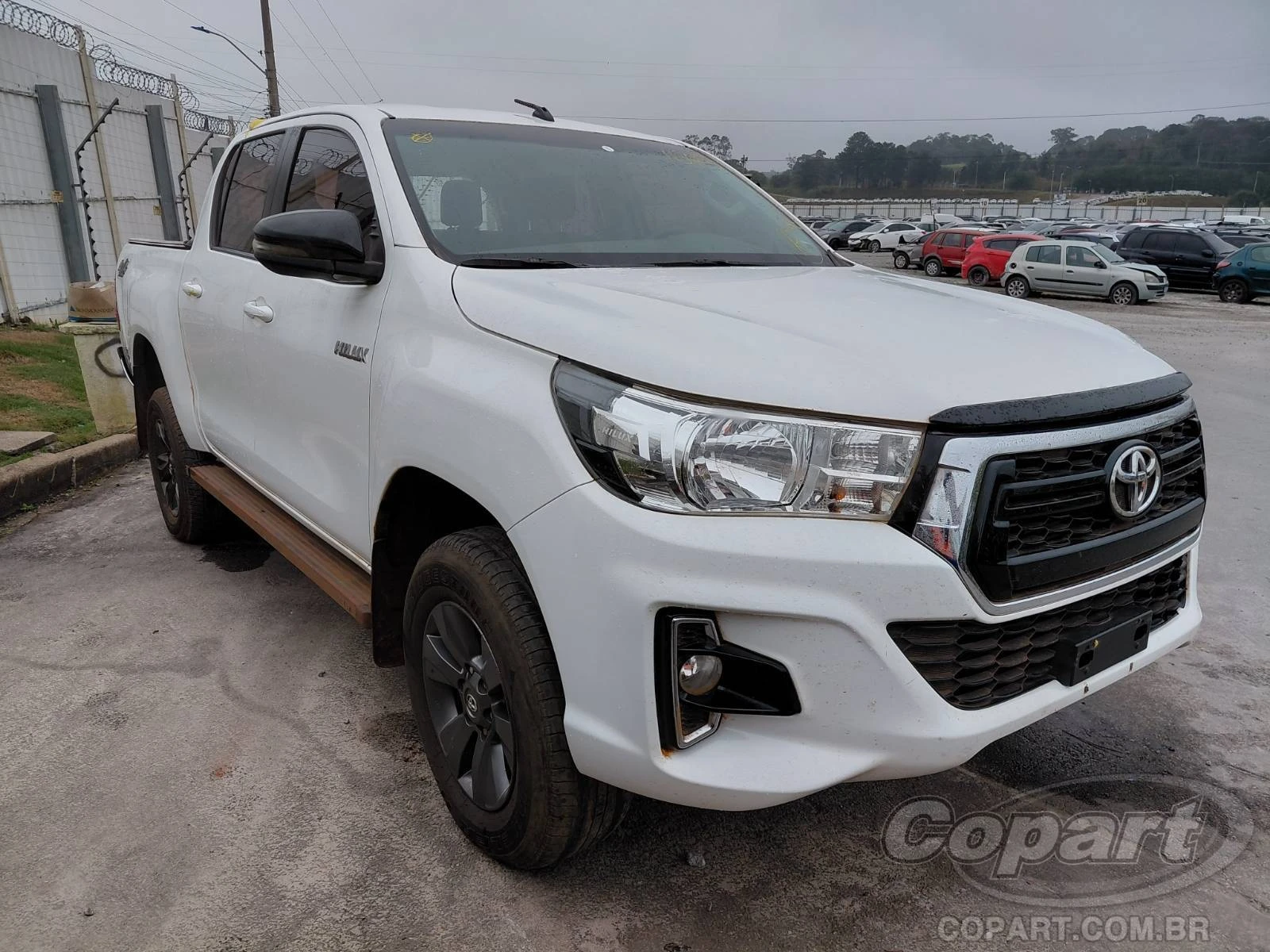 Toyota Hilux CD SR 2019 2.8 Diesel Automático em Itaquaquecetuba - São Paulo