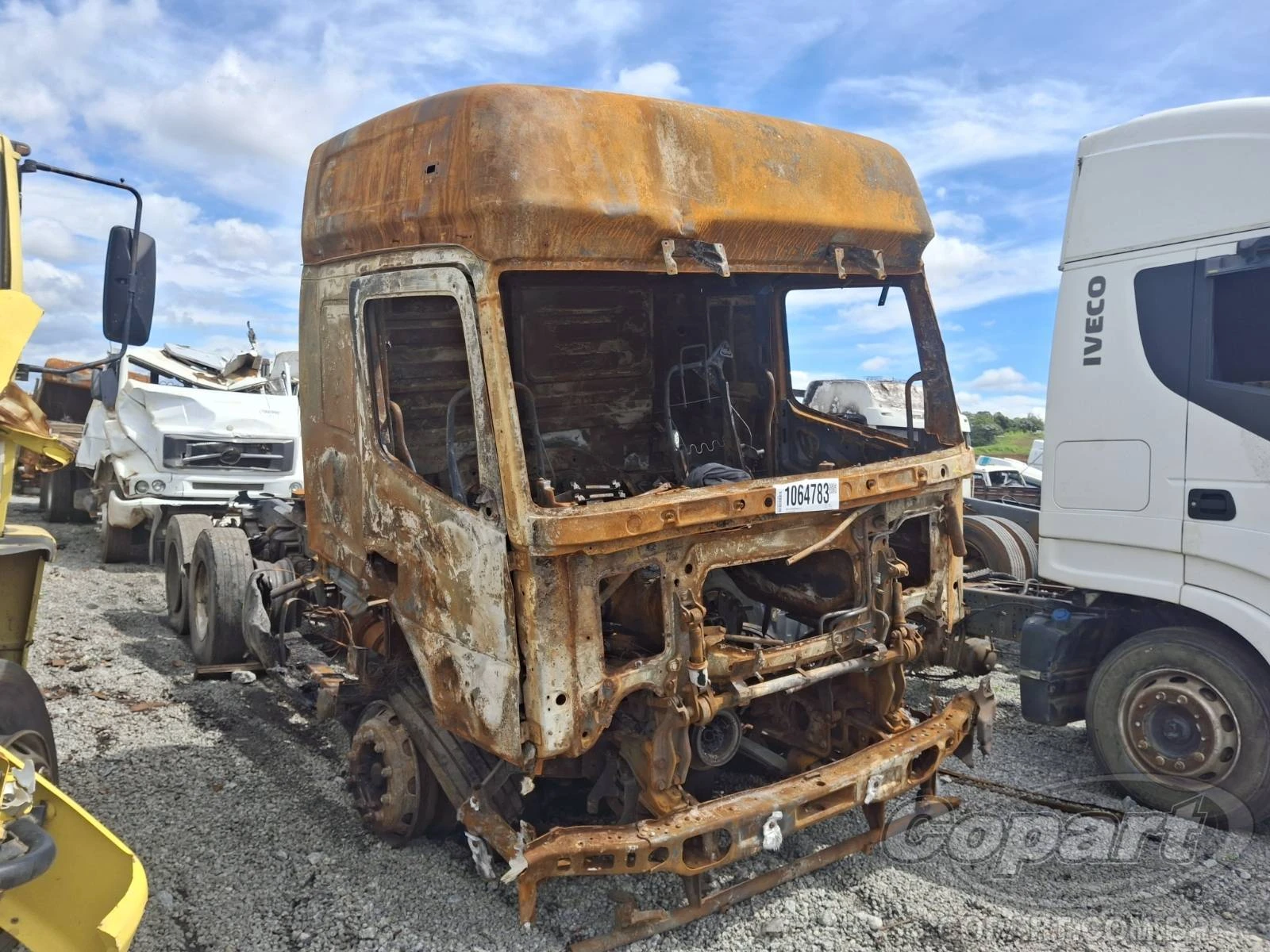 Mercedes Benz Axor Axor 2544 2013 Diesel em Itaquaquecetuba - São Paulo