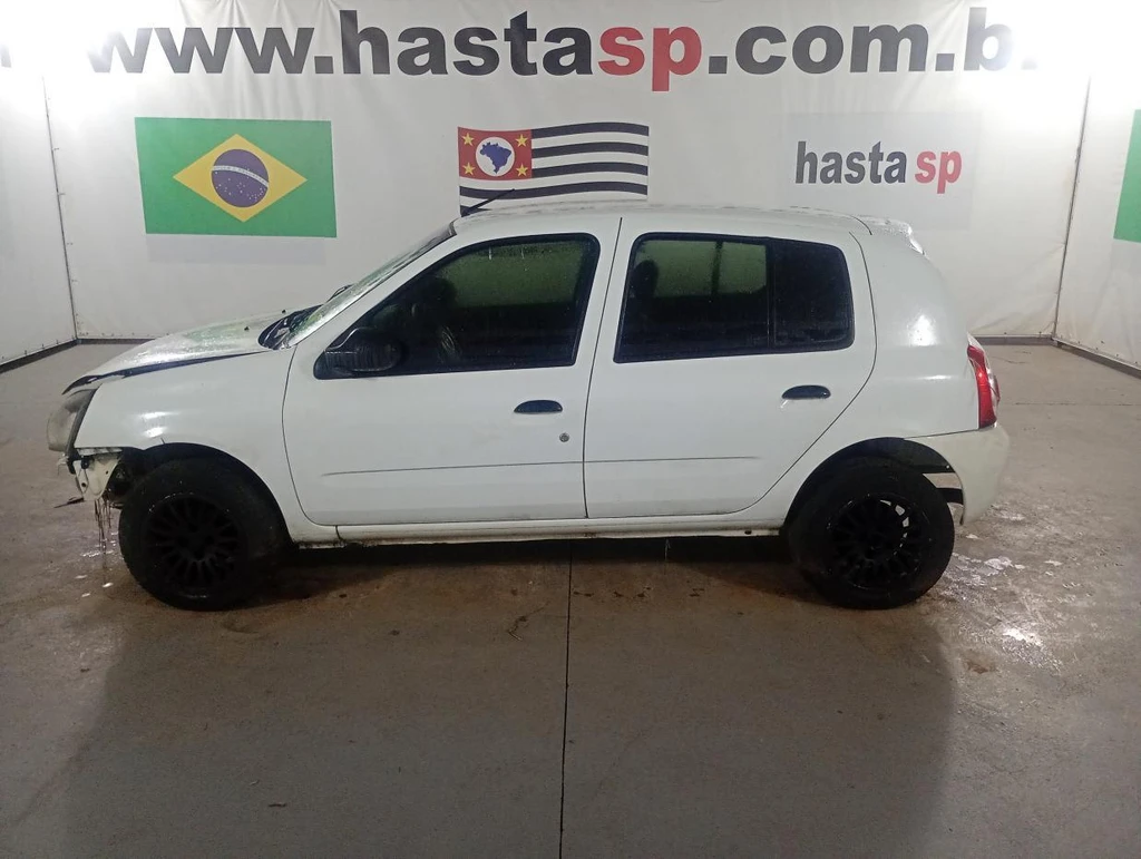 Renault Clio Clio 2015 em Casa Branca - São Paulo