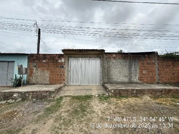 Casa com 2 Quartos e 1 Vaga em Igarassu/PE em Igarassu - Pernambuco
