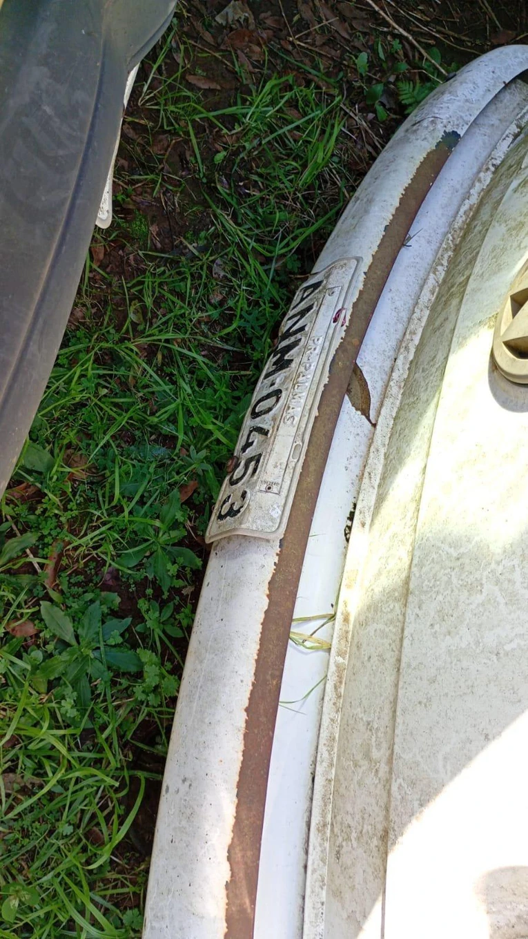 Volkswagen Kombi Escolar 2005 em Palmas - Paraná