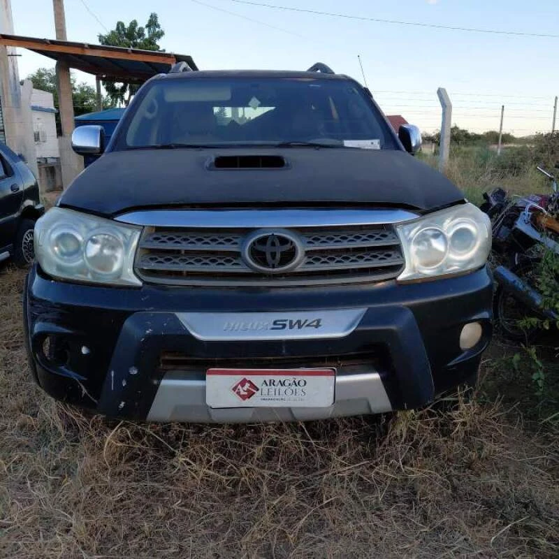 Toyota Hilux SW4 SRV4X4 2011 em Salgueiro - Pernambuco