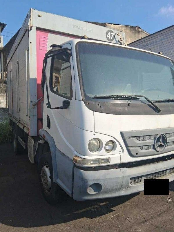 Mercedes-Benz Accelo 1016 2014 Diesel Manual em Rio De Janeiro - Rio de Janeiro