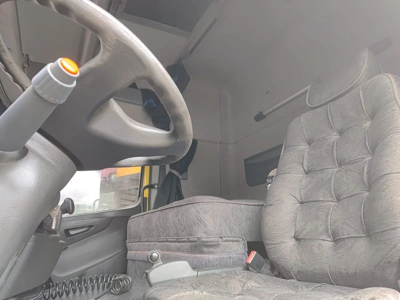 Mercedes-Benz Axor 2544LS 2014 Amarela em Concórdia - Santa Catarina