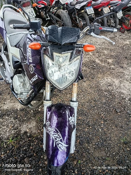 Yamaha Fazer YS250 2011 390cc Manual em Itapema - Santa Catarina